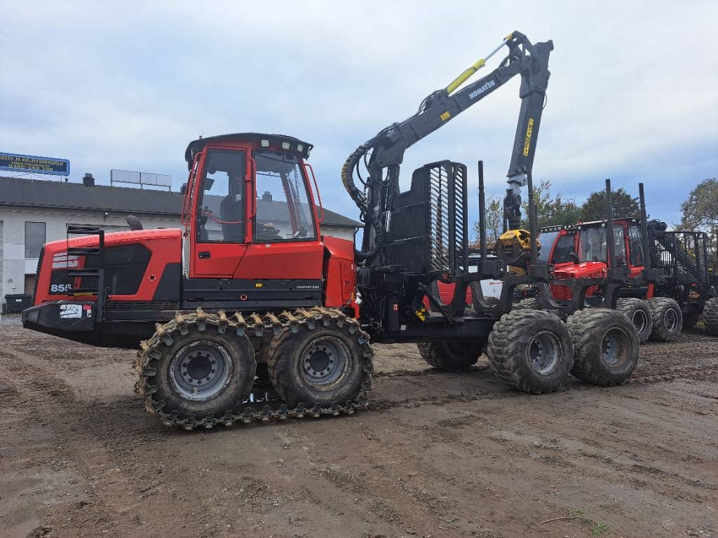 Forvarder Komatsu 855: slika Forvarder Komatsu 855 Forvarder Komatsu 855: slika Forvarder Komatsu 855
