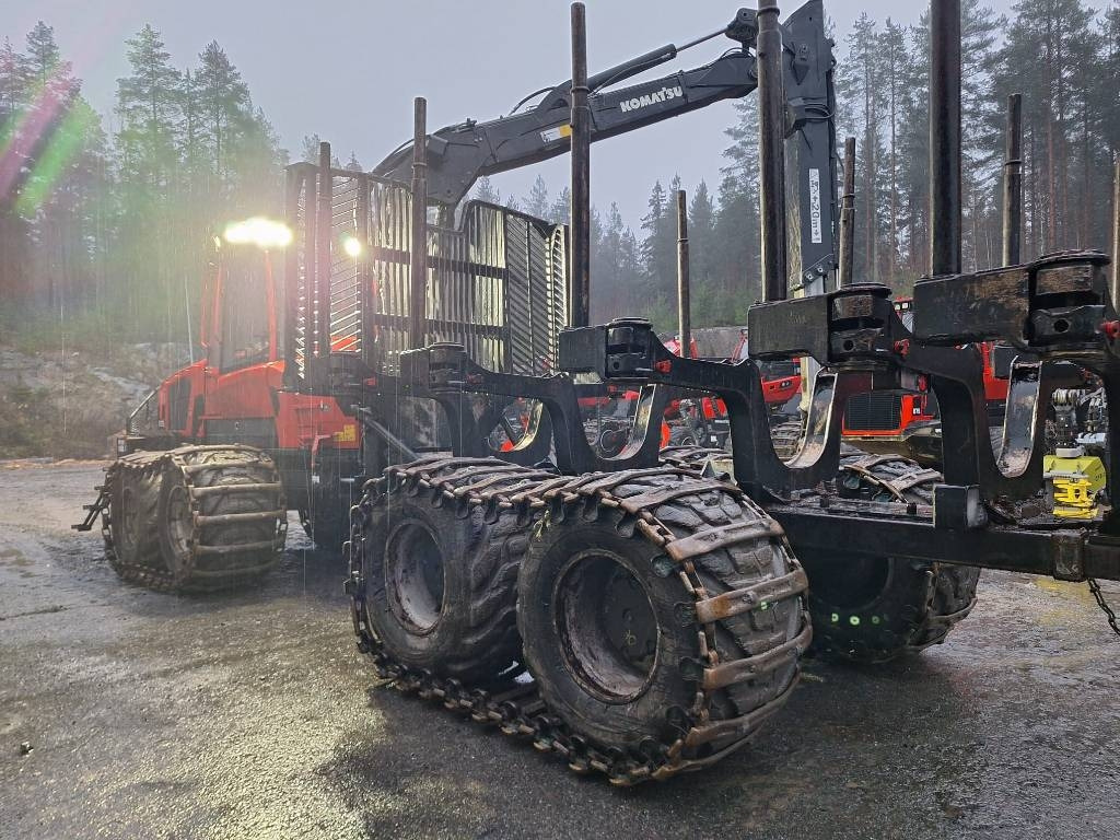 Komatsu 875 - Forvarder: slika Komatsu 875 - Forvarder Komatsu 875 - Forvarder: slika Komatsu 875 - Forvarder