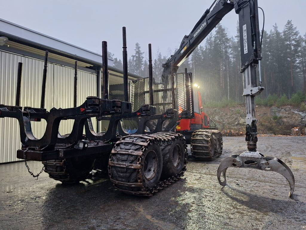 Komatsu 875 - Forvarder: slika Komatsu 875 - Forvarder Komatsu 875 - Forvarder: slika Komatsu 875 - Forvarder