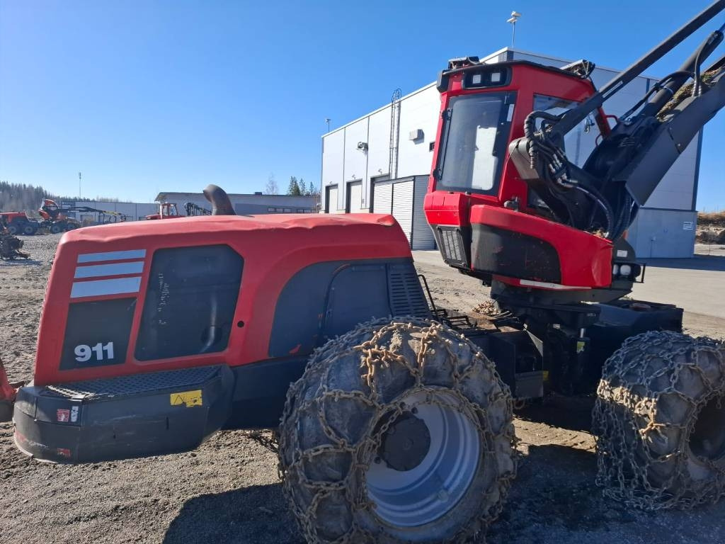 Komatsu 911  - Kombajn za šumarstvo: slika Komatsu 911  - Kombajn za šumarstvo Komatsu 911  - Kombajn za šumarstvo: slika Komatsu 911  - Kombajn za šumarstvo