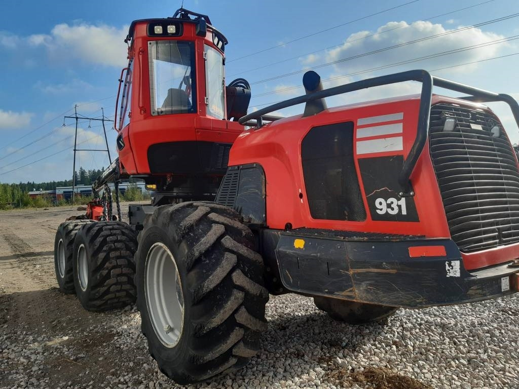 Komatsu 931.2 - Kombajn za šumarstvo: slika Komatsu 931.2 - Kombajn za šumarstvo Komatsu 931.2 - Kombajn za šumarstvo: slika Komatsu 931.2 - Kombajn za šumarstvo