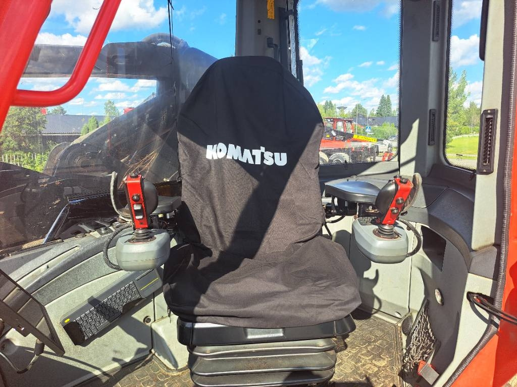 Komatsu 931 - Kombajn za šumarstvo: slika Komatsu 931 - Kombajn za šumarstvo Komatsu 931 - Kombajn za šumarstvo: slika Komatsu 931 - Kombajn za šumarstvo