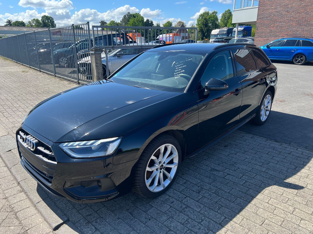Audi A4 Avant 35 TFSI advanced Hybrid /Benzin AUTOMAT - Automobil: slika Audi A4 Avant 35 TFSI advanced Hybrid /Benzin AUTOMAT - Automobil Audi A4 Avant 35 TFSI advanced Hybrid /Benzin AUTOMAT - Automobil: slika Audi A4 Avant 35 TFSI advanced Hybrid /Benzin AUTOMAT - Automobil