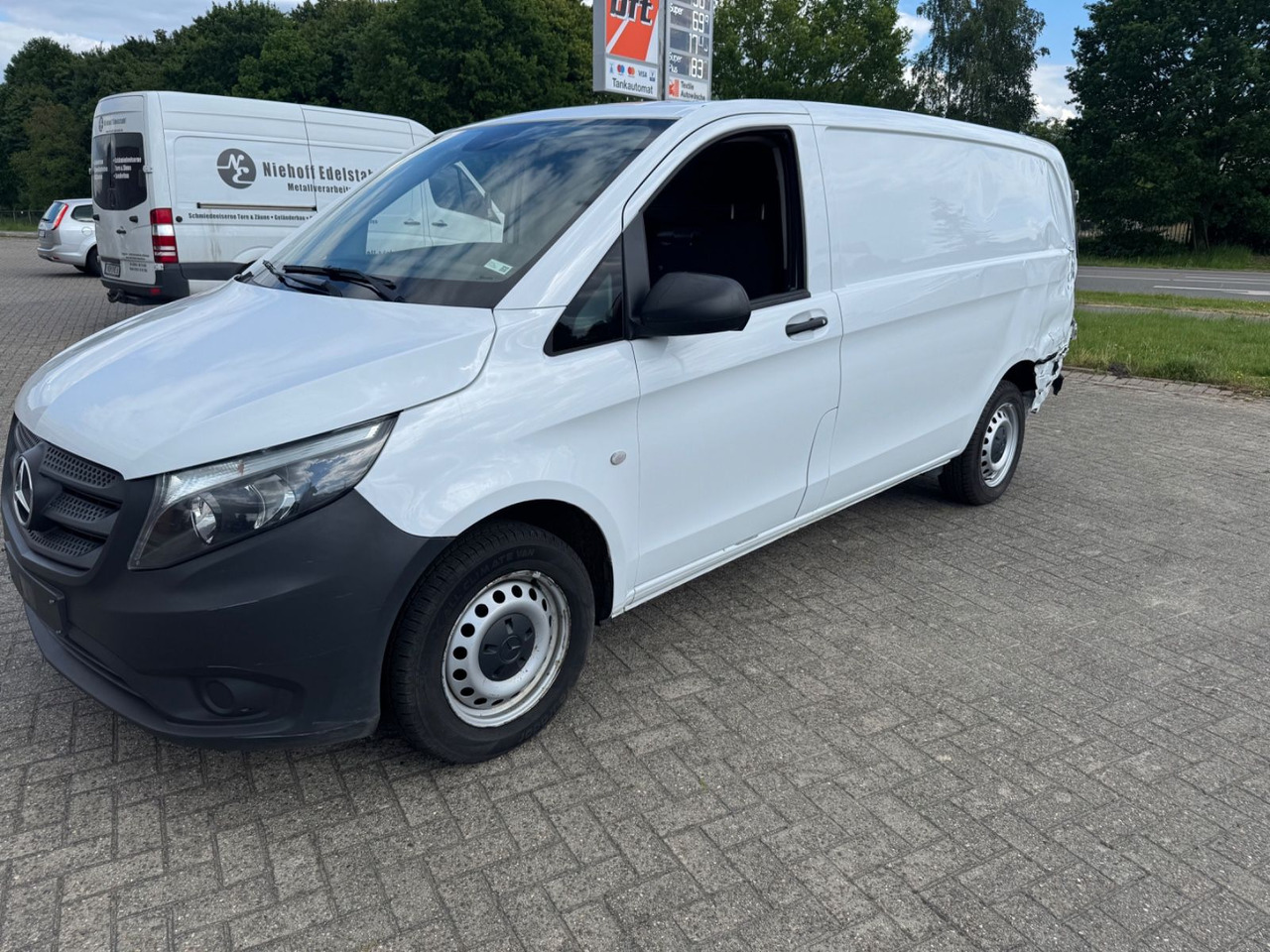 Mercedes-Benz Vito Kasten 110 CDI RWD lang - Mali kombi: slika Mercedes-Benz Vito Kasten 110 CDI RWD lang - Mali kombi Mercedes-Benz Vito Kasten 110 CDI RWD lang - Mali kombi: slika Mercedes-Benz Vito Kasten 110 CDI RWD lang - Mali kombi