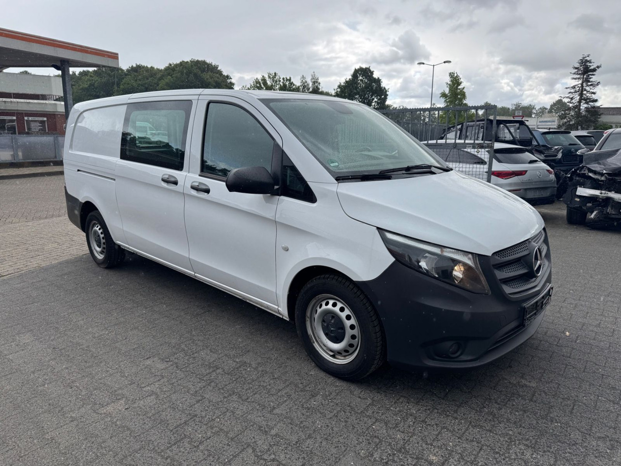 Mercedes-Benz Vito Kasten 114 CDI FWD extralang 2x Schiebetür - Mali kombi: slika Mercedes-Benz Vito Kasten 114 CDI FWD extralang 2x Schiebetür - Mali kombi Mercedes-Benz Vito Kasten 114 CDI FWD extralang 2x Schiebetür - Mali kombi: slika Mercedes-Benz Vito Kasten 114 CDI FWD extralang 2x Schiebetür - Mali kombi