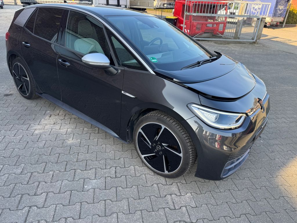 Volkswagen ID.3 Pro Performance 150 kW 1st Max - Limuzina: slika Volkswagen ID.3 Pro Performance 150 kW 1st Max - Limuzina Volkswagen ID.3 Pro Performance 150 kW 1st Max - Limuzina: slika Volkswagen ID.3 Pro Performance 150 kW 1st Max - Limuzina