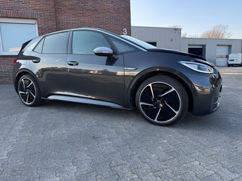 Volkswagen ID.3 Pro Performance 150 kW 1st Max - Limuzina: slika Volkswagen ID.3 Pro Performance 150 kW 1st Max - Limuzina Volkswagen ID.3 Pro Performance 150 kW 1st Max - Limuzina: slika Volkswagen ID.3 Pro Performance 150 kW 1st Max - Limuzina
