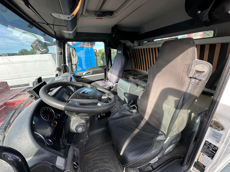 MAN TGS - Kamion s kukastom dizalicom: slika MAN TGS - Kamion s kukastom dizalicom MAN TGS - Kamion s kukastom dizalicom: slika MAN TGS - Kamion s kukastom dizalicom