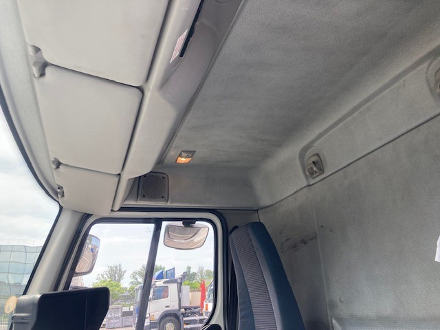 Volvo FL - Kamion hladnjača: slika Volvo FL - Kamion hladnjača Volvo FL - Kamion hladnjača: slika Volvo FL - Kamion hladnjača