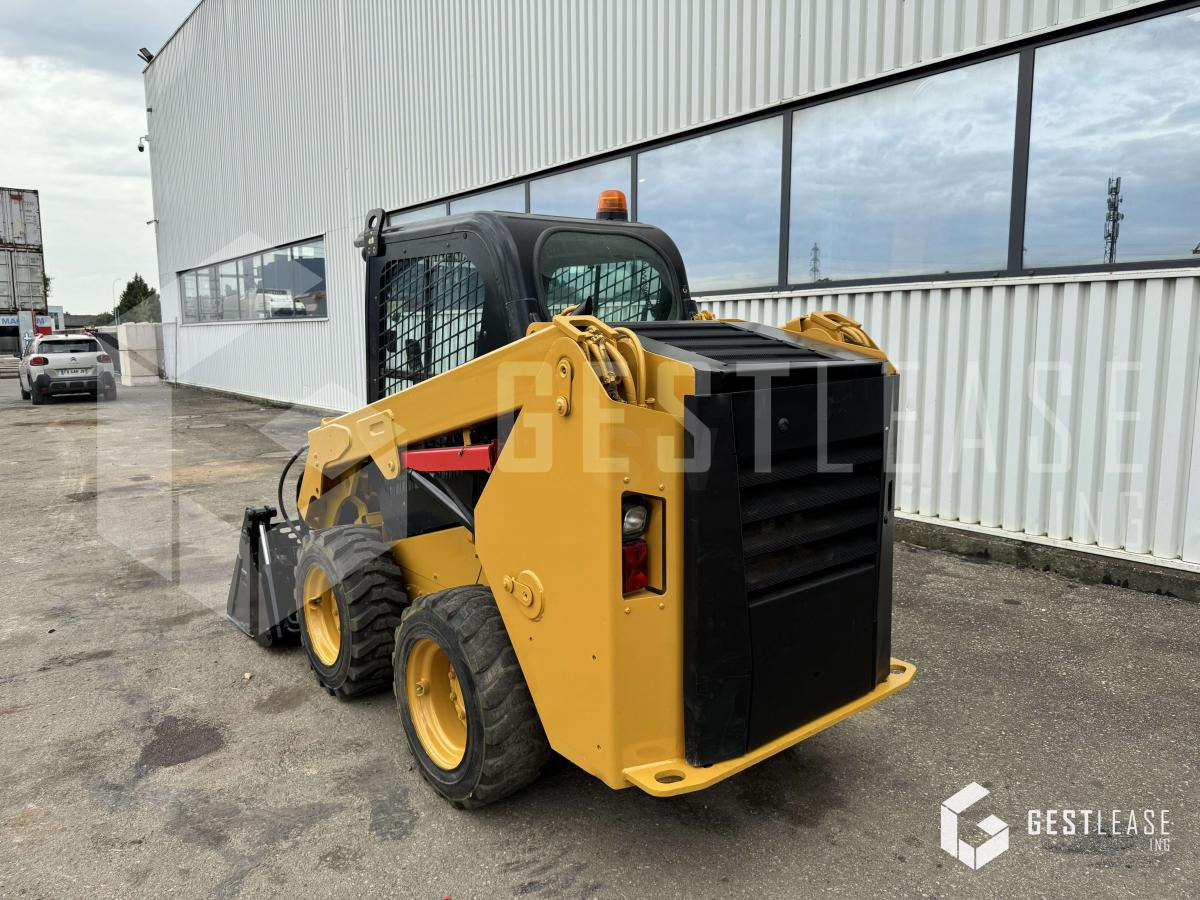 Caterpillar 236D - Mini utovarivač: slika Caterpillar 236D - Mini utovarivač Caterpillar 236D - Mini utovarivač: slika Caterpillar 236D - Mini utovarivač