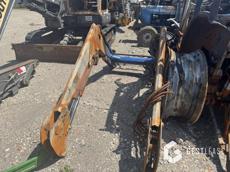 Claas Axos 340 - Traktor: slika Claas Axos 340 - Traktor Claas Axos 340 - Traktor: slika Claas Axos 340 - Traktor