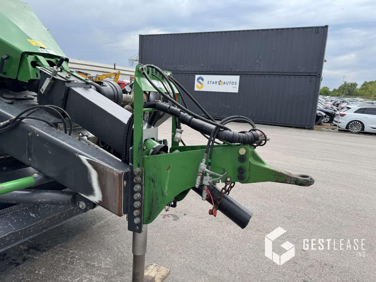 John Deere 1424H - Kvadratna balirka: slika John Deere 1424H - Kvadratna balirka John Deere 1424H - Kvadratna balirka: slika John Deere 1424H - Kvadratna balirka