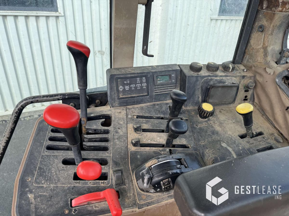 Traktor John Deere 6400 4RM: slika Traktor John Deere 6400 4RM