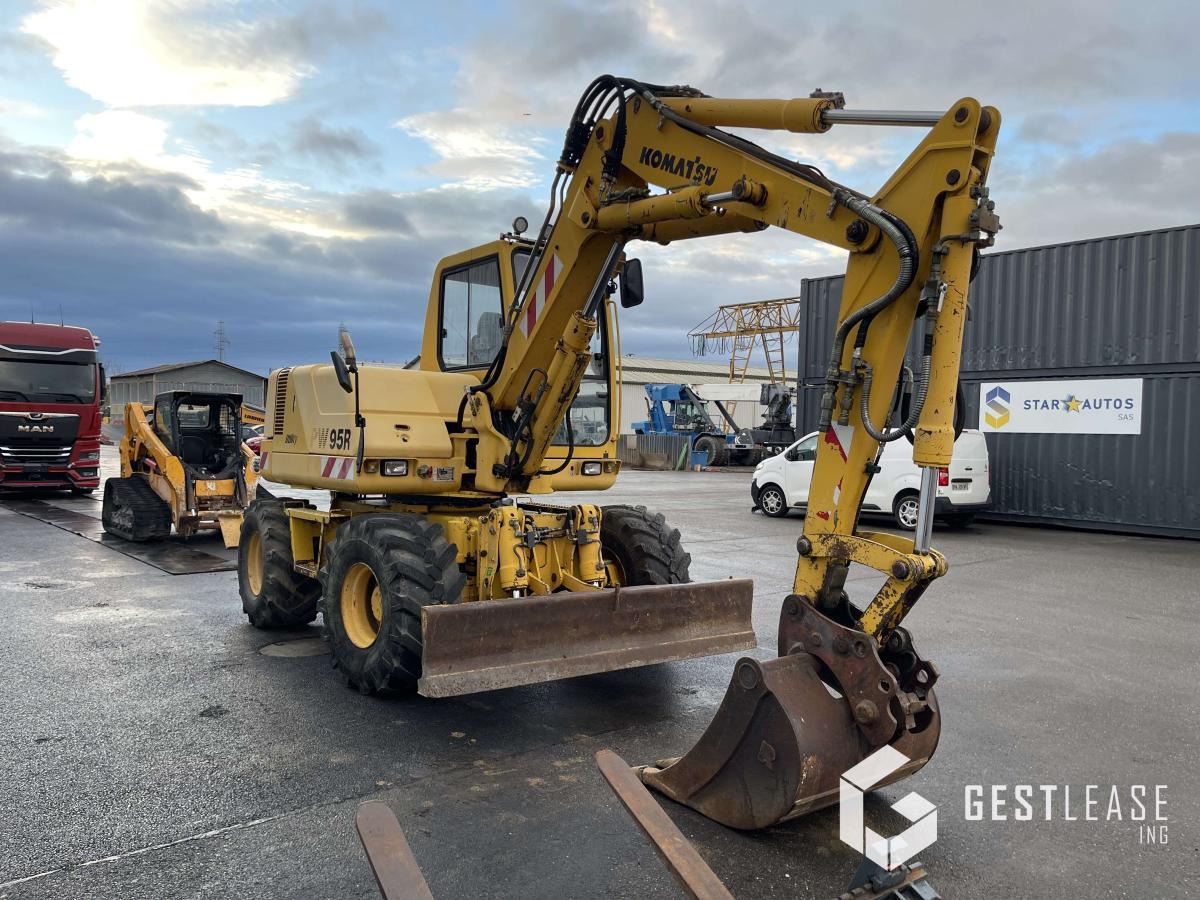 Komatsu PW95 - Bager na kotačima: slika Komatsu PW95 - Bager na kotačima Komatsu PW95 - Bager na kotačima: slika Komatsu PW95 - Bager na kotačima