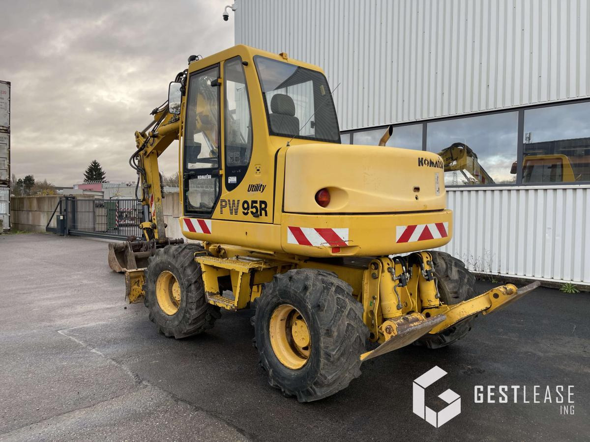 Komatsu PW95 - Bager na kotačima: slika Komatsu PW95 - Bager na kotačima Komatsu PW95 - Bager na kotačima: slika Komatsu PW95 - Bager na kotačima
