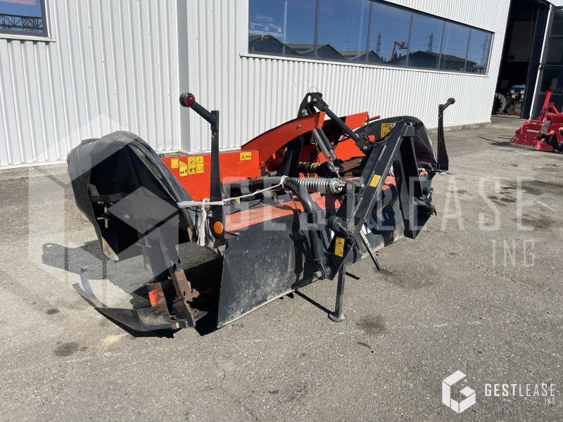 Kubota DM4032 - Kosilica: slika Kubota DM4032 - Kosilica Kubota DM4032 - Kosilica: slika Kubota DM4032 - Kosilica