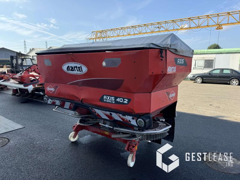 Kuhn AXIS 40.2 - Rasipač gnojiva: slika Kuhn AXIS 40.2 - Rasipač gnojiva Kuhn AXIS 40.2 - Rasipač gnojiva: slika Kuhn AXIS 40.2 - Rasipač gnojiva