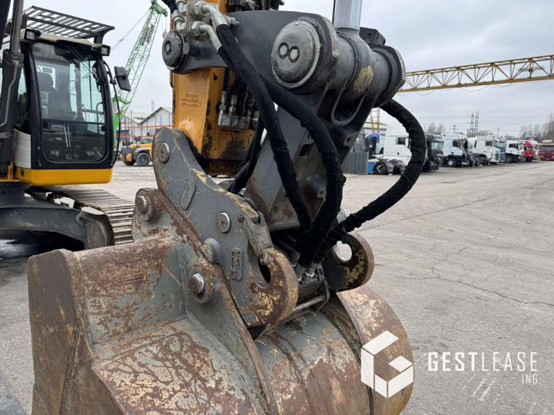 Liebherr R926 LC - Bager gusjeničar: slika Liebherr R926 LC - Bager gusjeničar Liebherr R926 LC - Bager gusjeničar: slika Liebherr R926 LC - Bager gusjeničar