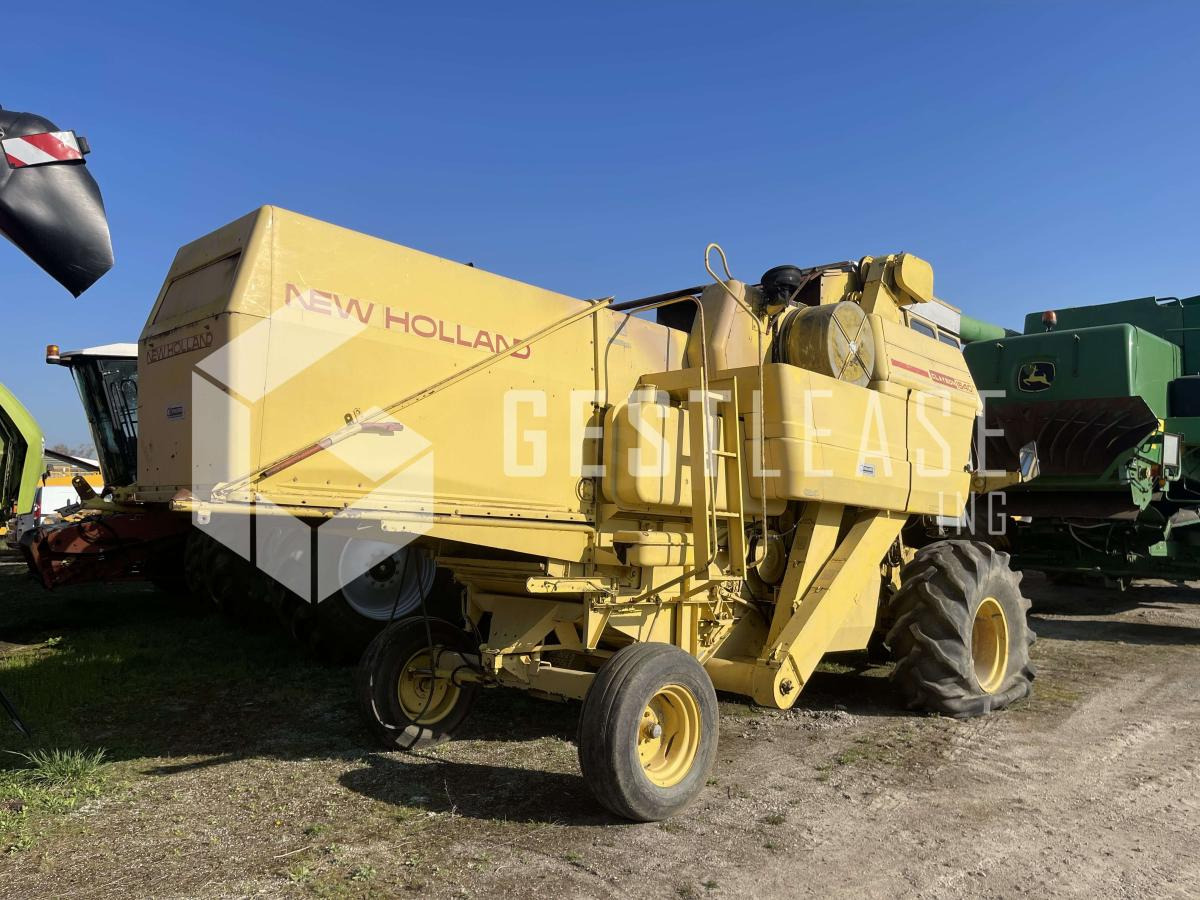 New Holland CLAYSON 1540 - Kombajn za žetvu: slika New Holland CLAYSON 1540 - Kombajn za žetvu New Holland CLAYSON 1540 - Kombajn za žetvu: slika New Holland CLAYSON 1540 - Kombajn za žetvu