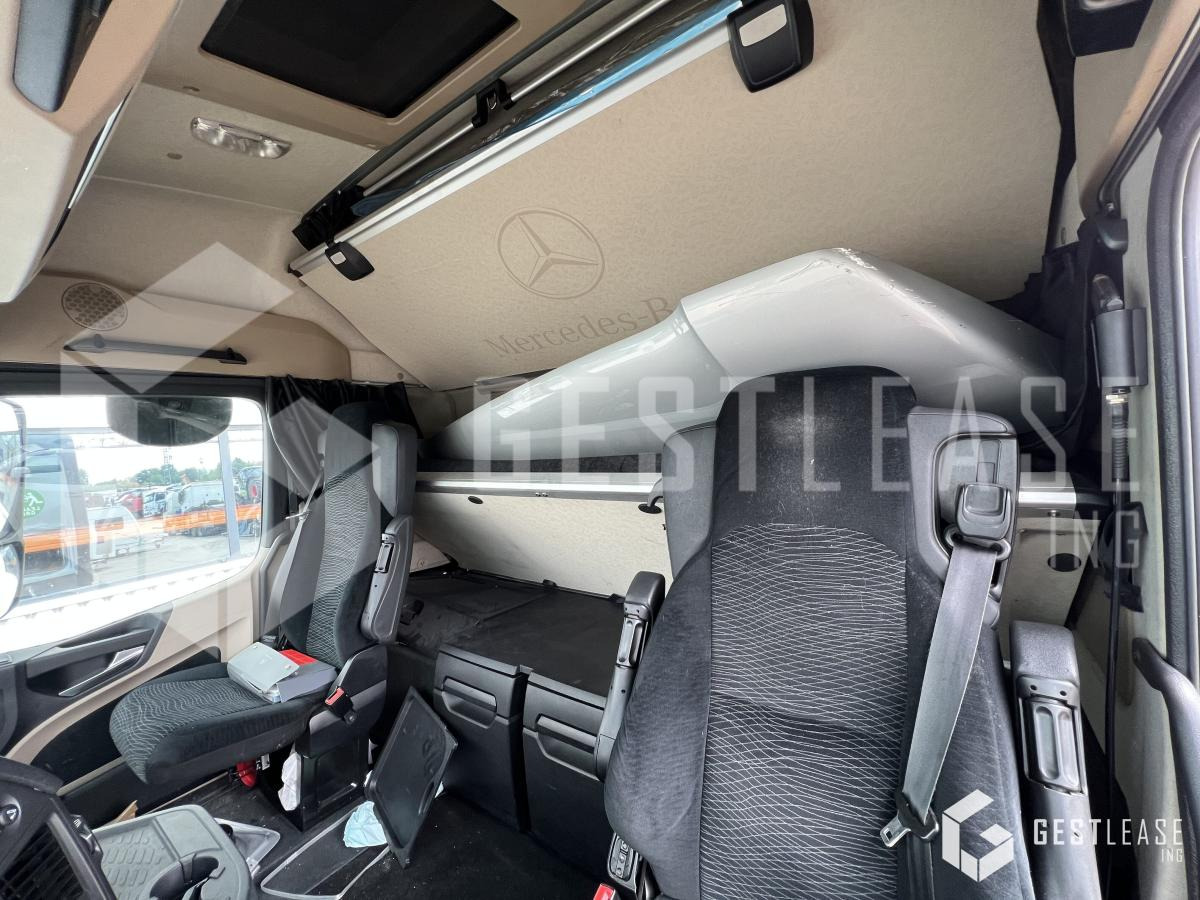 Mercedes ACTROS 1848 - Tegljač: slika Mercedes ACTROS 1848 - Tegljač Mercedes ACTROS 1848 - Tegljač: slika Mercedes ACTROS 1848 - Tegljač