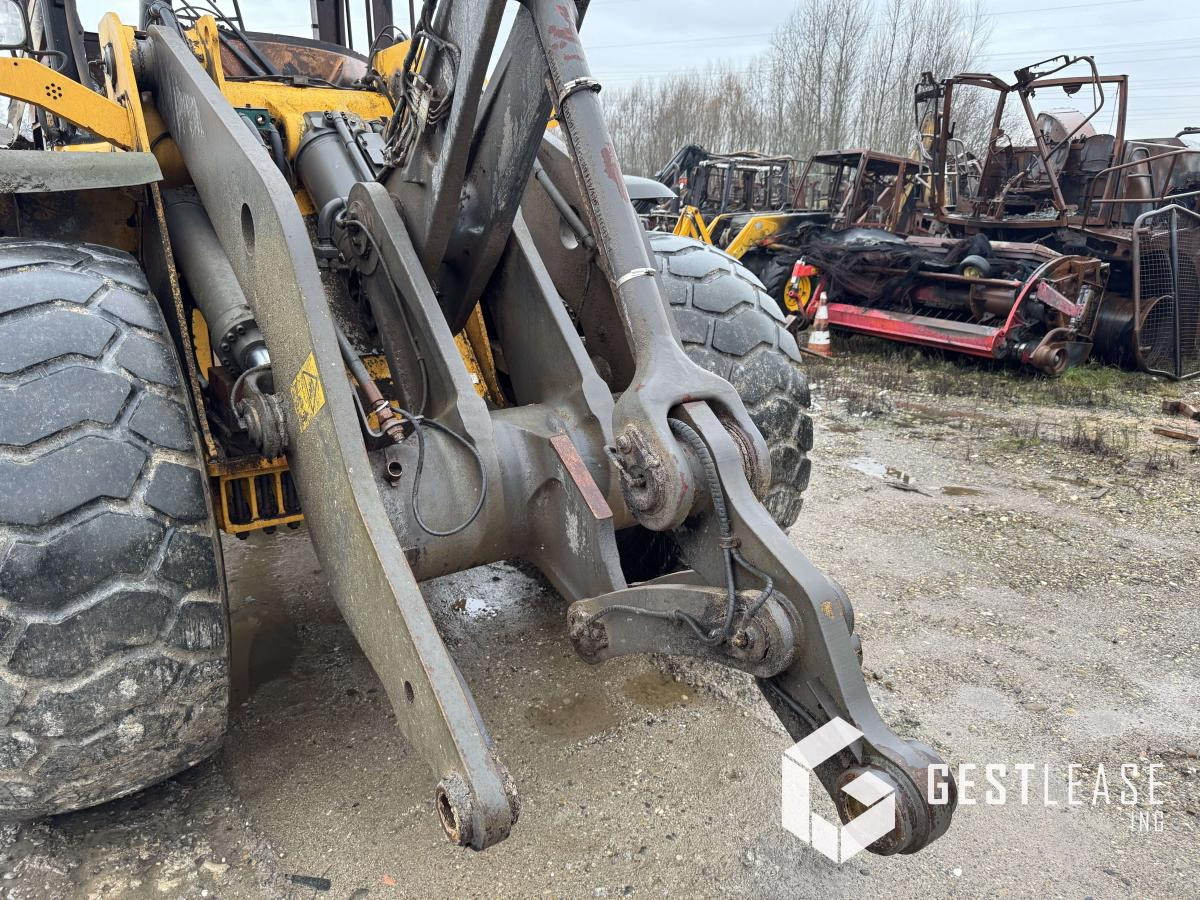 Utovarivač na kotačima Volvo L 120 F: slika Utovarivač na kotačima Volvo L 120 F