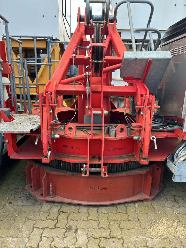 Liebherr 280 EC-H 12 Litronic 280 EC-H - Toranjska dizalica: slika Liebherr 280 EC-H 12 Litronic 280 EC-H - Toranjska dizalica Liebherr 280 EC-H 12 Litronic 280 EC-H - Toranjska dizalica: slika Liebherr 280 EC-H 12 Litronic 280 EC-H - Toranjska dizalica