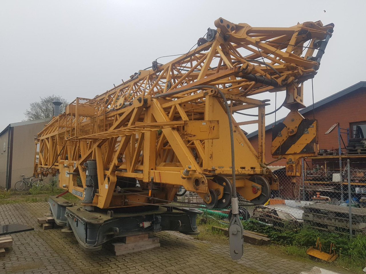 Liebherr 71K - Toranjska dizalica: slika Liebherr 71K - Toranjska dizalica Liebherr 71K - Toranjska dizalica: slika Liebherr 71K - Toranjska dizalica