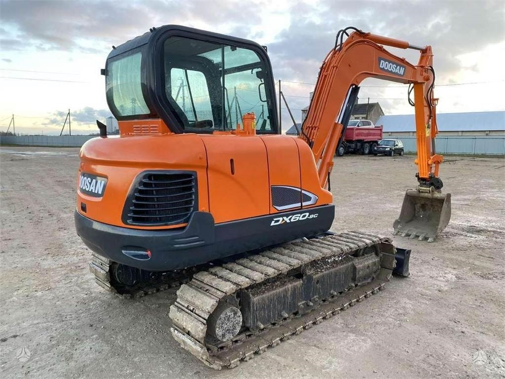 Doosan DX 60 C - Mini bager: slika Doosan DX 60 C - Mini bager Doosan DX 60 C - Mini bager: slika Doosan DX 60 C - Mini bager