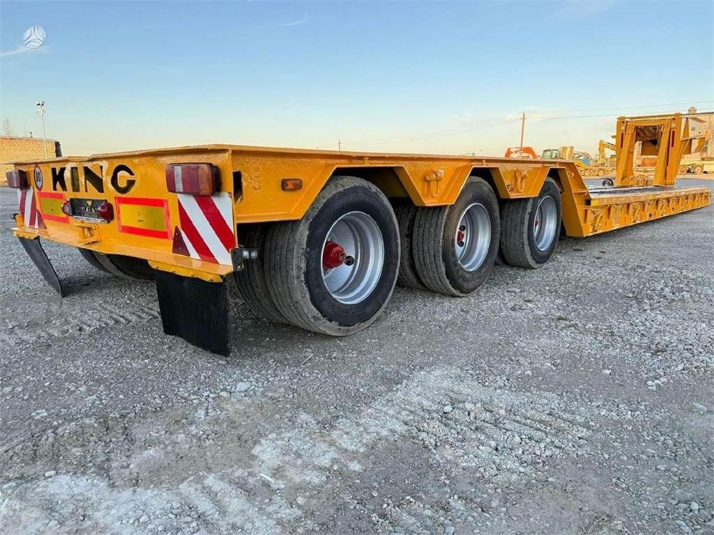King GTL 83/34 lowbed - Poluprikolica: slika King GTL 83/34 lowbed - Poluprikolica King GTL 83/34 lowbed - Poluprikolica: slika King GTL 83/34 lowbed - Poluprikolica