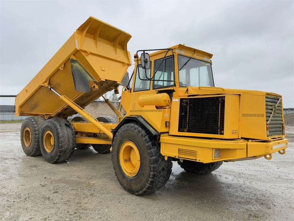 Volvo A25C , Nr.3 , EPA - Zglobni istovarivač: slika Volvo A25C , Nr.3 , EPA - Zglobni istovarivač Volvo A25C , Nr.3 , EPA - Zglobni istovarivač: slika Volvo A25C , Nr.3 , EPA - Zglobni istovarivač