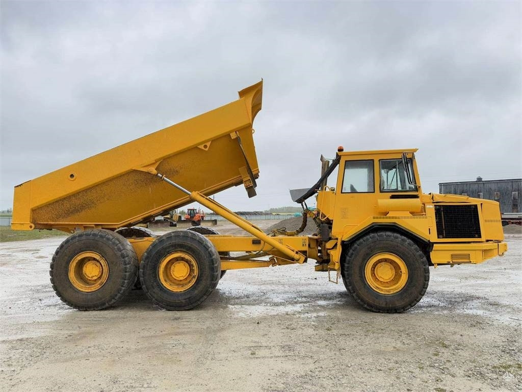 Volvo A25C , Nr.3 , EPA - Zglobni istovarivač: slika Volvo A25C , Nr.3 , EPA - Zglobni istovarivač Volvo A25C , Nr.3 , EPA - Zglobni istovarivač: slika Volvo A25C , Nr.3 , EPA - Zglobni istovarivač