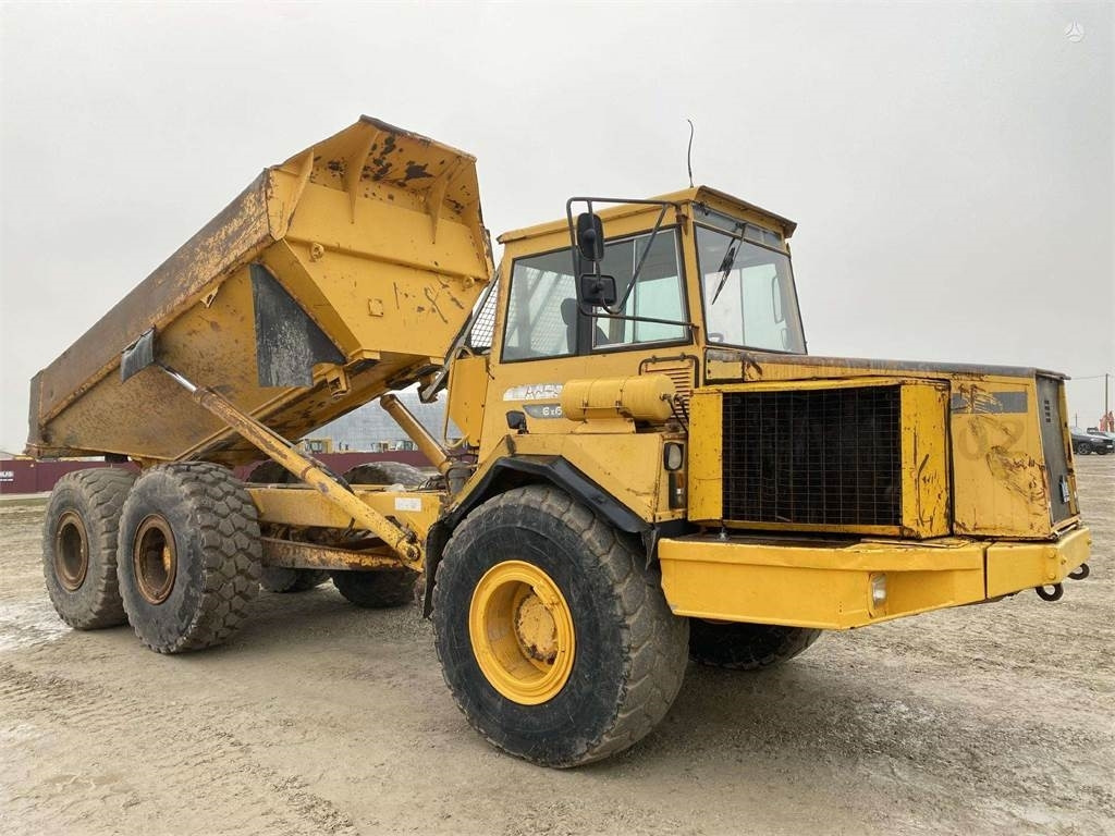 Volvo A25C , Nr.8 - Zglobni istovarivač: slika Volvo A25C , Nr.8 - Zglobni istovarivač Volvo A25C , Nr.8 - Zglobni istovarivač: slika Volvo A25C , Nr.8 - Zglobni istovarivač