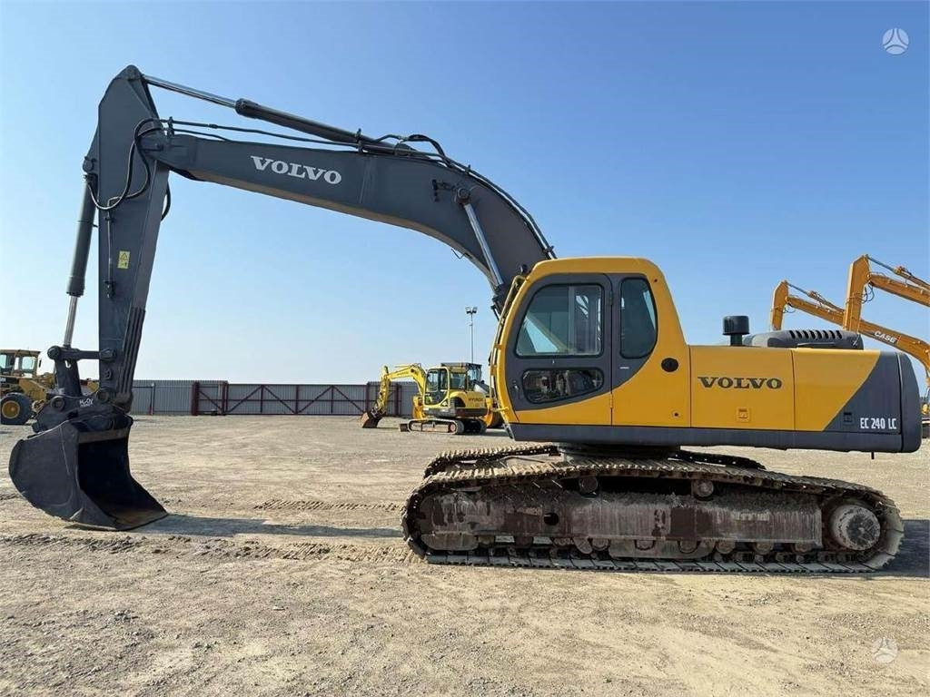 Volvo EC 240 LC - Bager gusjeničar: slika Volvo EC 240 LC - Bager gusjeničar Volvo EC 240 LC - Bager gusjeničar: slika Volvo EC 240 LC - Bager gusjeničar