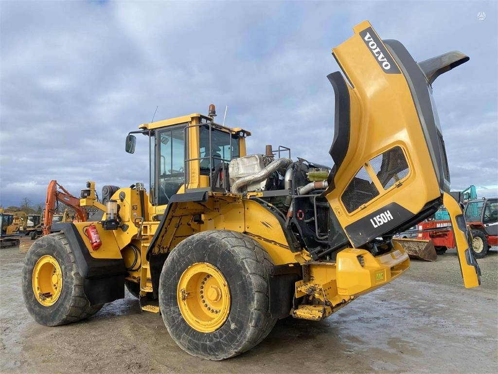 Volvo L150H , 3rd 4rd lines - Utovarivač na kotačima: slika Volvo L150H , 3rd 4rd lines - Utovarivač na kotačima Volvo L150H , 3rd 4rd lines - Utovarivač na kotačima: slika Volvo L150H , 3rd 4rd lines - Utovarivač na kotačima