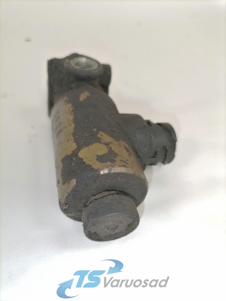 DAF Solenoid valve 4721726860 - Kočioni ventil za Kamion: slika DAF Solenoid valve 4721726860 - Kočioni ventil za Kamion DAF Solenoid valve 4721726860 - Kočioni ventil za Kamion: slika DAF Solenoid valve 4721726860 - Kočioni ventil za Kamion