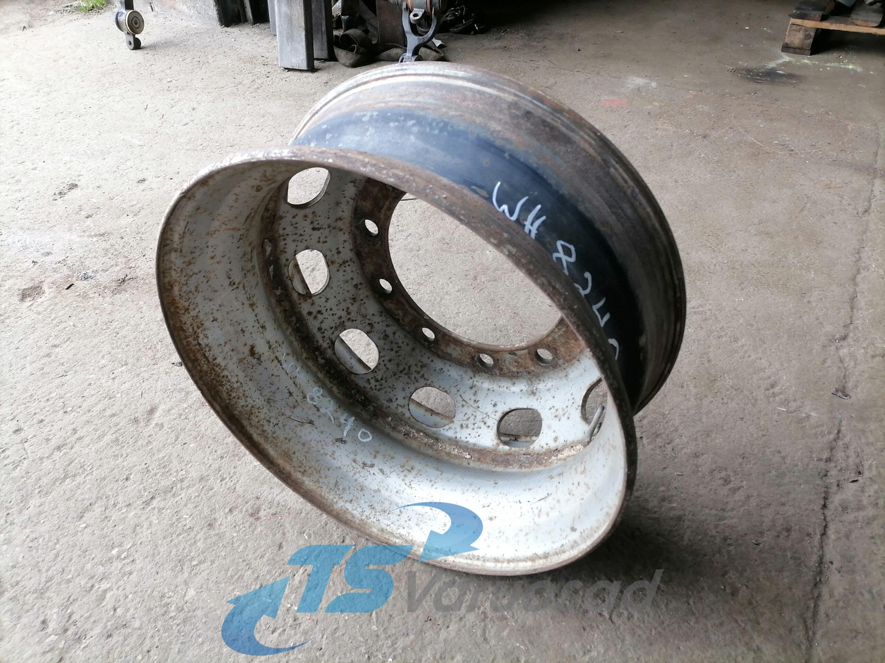 DAF Velg 22.5x8.25 225x825 - Gume i felge za Kamion: slika DAF Velg 22.5x8.25 225x825 - Gume i felge za Kamion DAF Velg 22.5x8.25 225x825 - Gume i felge za Kamion: slika DAF Velg 22.5x8.25 225x825 - Gume i felge za Kamion