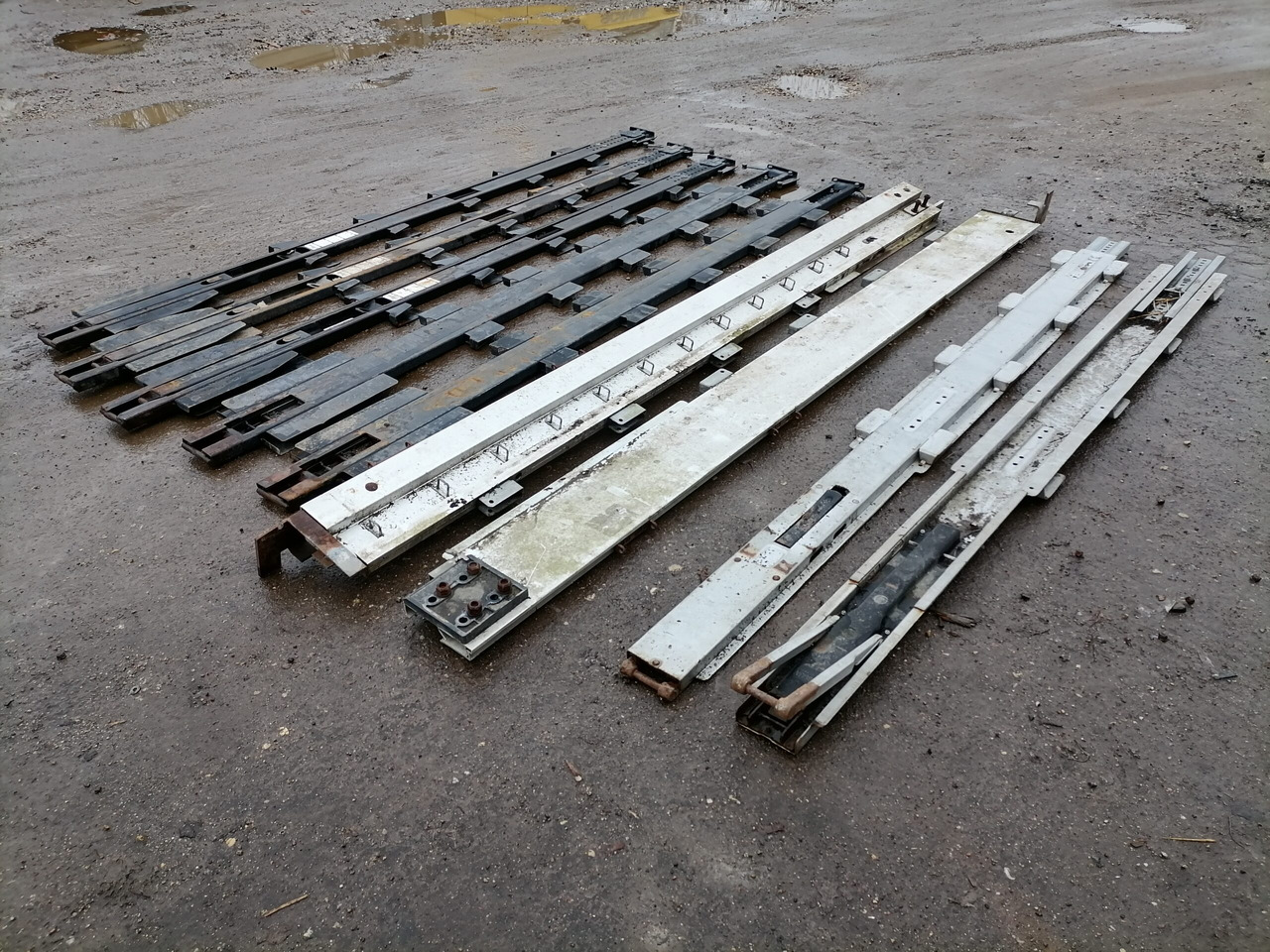 KRONE Haagise tugipostid 515068374 - Univerzalni dio za Kamion: slika KRONE Haagise tugipostid 515068374 - Univerzalni dio za Kamion KRONE Haagise tugipostid 515068374 - Univerzalni dio za Kamion: slika KRONE Haagise tugipostid 515068374 - Univerzalni dio za Kamion