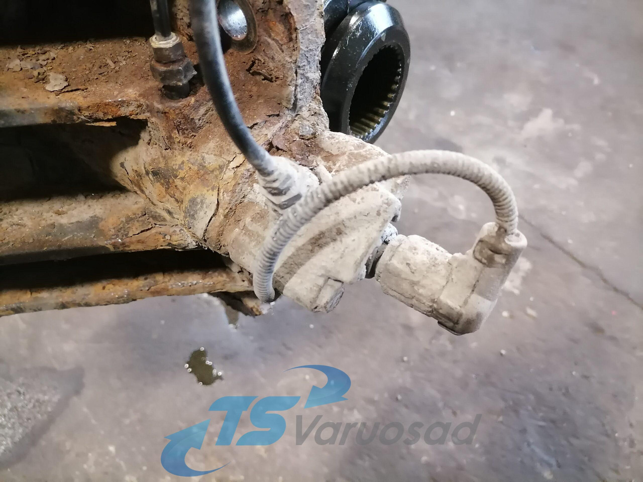 MAN Axel gear 3,7 81350106133 - Reduktor pogona za Kamion: slika MAN Axel gear 3,7 81350106133 - Reduktor pogona za Kamion MAN Axel gear 3,7 81350106133 - Reduktor pogona za Kamion: slika MAN Axel gear 3,7 81350106133 - Reduktor pogona za Kamion