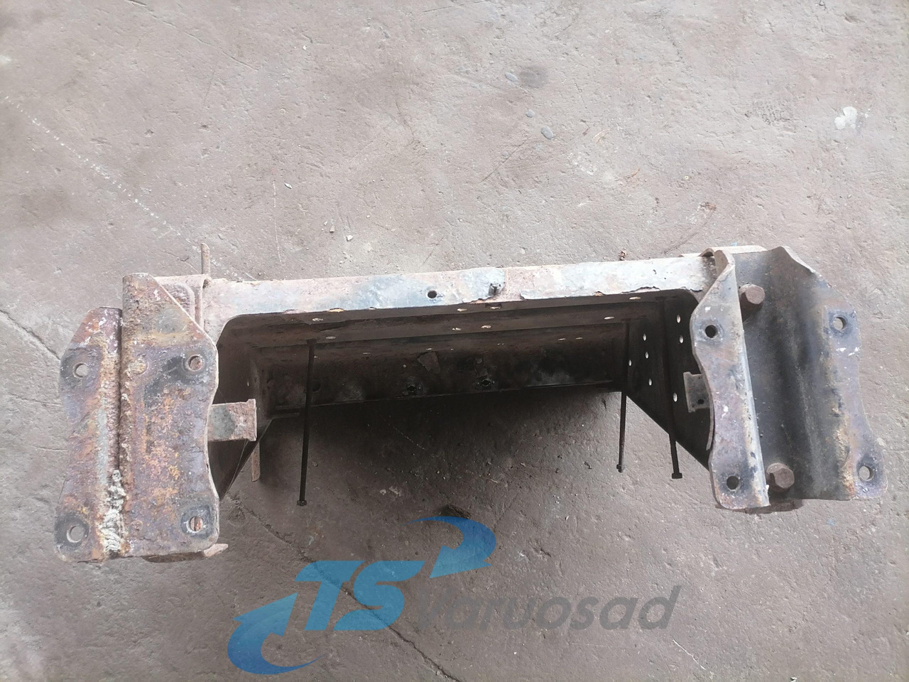 MAN Battery box 81418605376 - Akumulator za Kamion: slika MAN Battery box 81418605376 - Akumulator za Kamion MAN Battery box 81418605376 - Akumulator za Kamion: slika MAN Battery box 81418605376 - Akumulator za Kamion