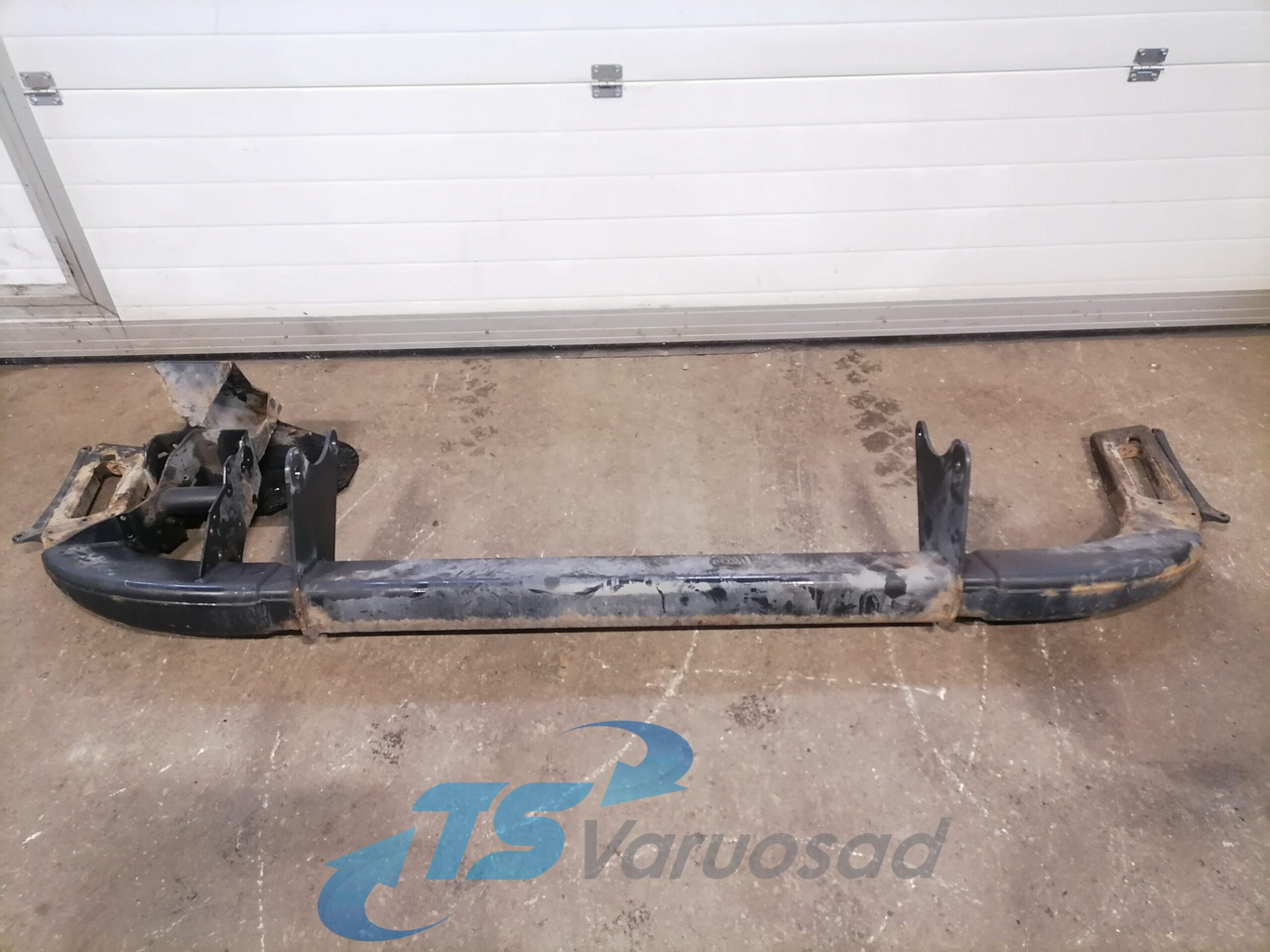 MAN Bumper 81418905171 - Branik za Kamion: slika MAN Bumper 81418905171 - Branik za Kamion MAN Bumper 81418905171 - Branik za Kamion: slika MAN Bumper 81418905171 - Branik za Kamion