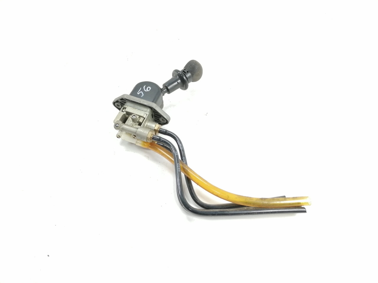 MAN Handbrake control lever 81523156156 - Univerzalni dio za Kamion: slika MAN Handbrake control lever 81523156156 - Univerzalni dio za Kamion MAN Handbrake control lever 81523156156 - Univerzalni dio za Kamion: slika MAN Handbrake control lever 81523156156 - Univerzalni dio za Kamion