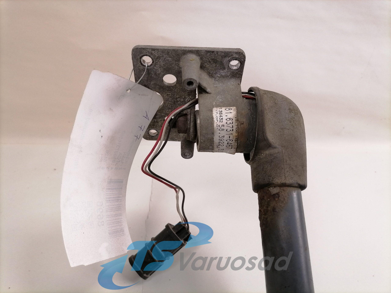 MAN Küljepeegel, parem 81637316560 - Retrovizor za Kamion: slika MAN Küljepeegel, parem 81637316560 - Retrovizor za Kamion MAN Küljepeegel, parem 81637316560 - Retrovizor za Kamion: slika MAN Küljepeegel, parem 81637316560 - Retrovizor za Kamion