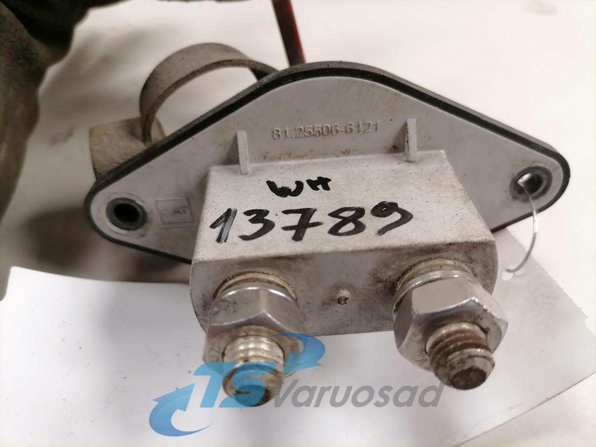MAN Massilüliti 81255066121 - Relej za Kamion: slika MAN Massilüliti 81255066121 - Relej za Kamion MAN Massilüliti 81255066121 - Relej za Kamion: slika MAN Massilüliti 81255066121 - Relej za Kamion
