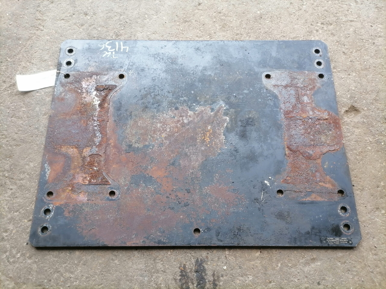 MAN Saddle plate 81427150036 - Sedlo za Kamion: slika MAN Saddle plate 81427150036 - Sedlo za Kamion MAN Saddle plate 81427150036 - Sedlo za Kamion: slika MAN Saddle plate 81427150036 - Sedlo za Kamion