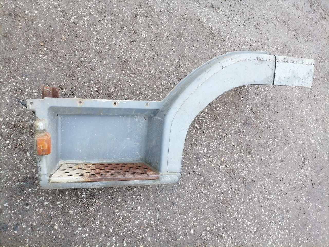 MB Astmelaua plastik 9736602601 - Prag za Kamion: slika MB Astmelaua plastik 9736602601 - Prag za Kamion MB Astmelaua plastik 9736602601 - Prag za Kamion: slika MB Astmelaua plastik 9736602601 - Prag za Kamion