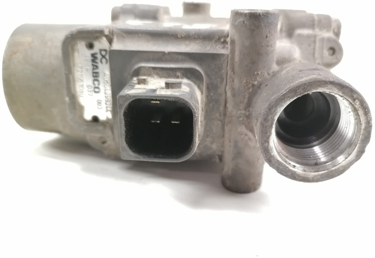 Mercedes-Benz ABS brake valve A0054299244 - Kočioni ventil za Kamion: slika Mercedes-Benz ABS brake valve A0054299244 - Kočioni ventil za Kamion Mercedes-Benz ABS brake valve A0054299244 - Kočioni ventil za Kamion: slika Mercedes-Benz ABS brake valve A0054299244 - Kočioni ventil za Kamion