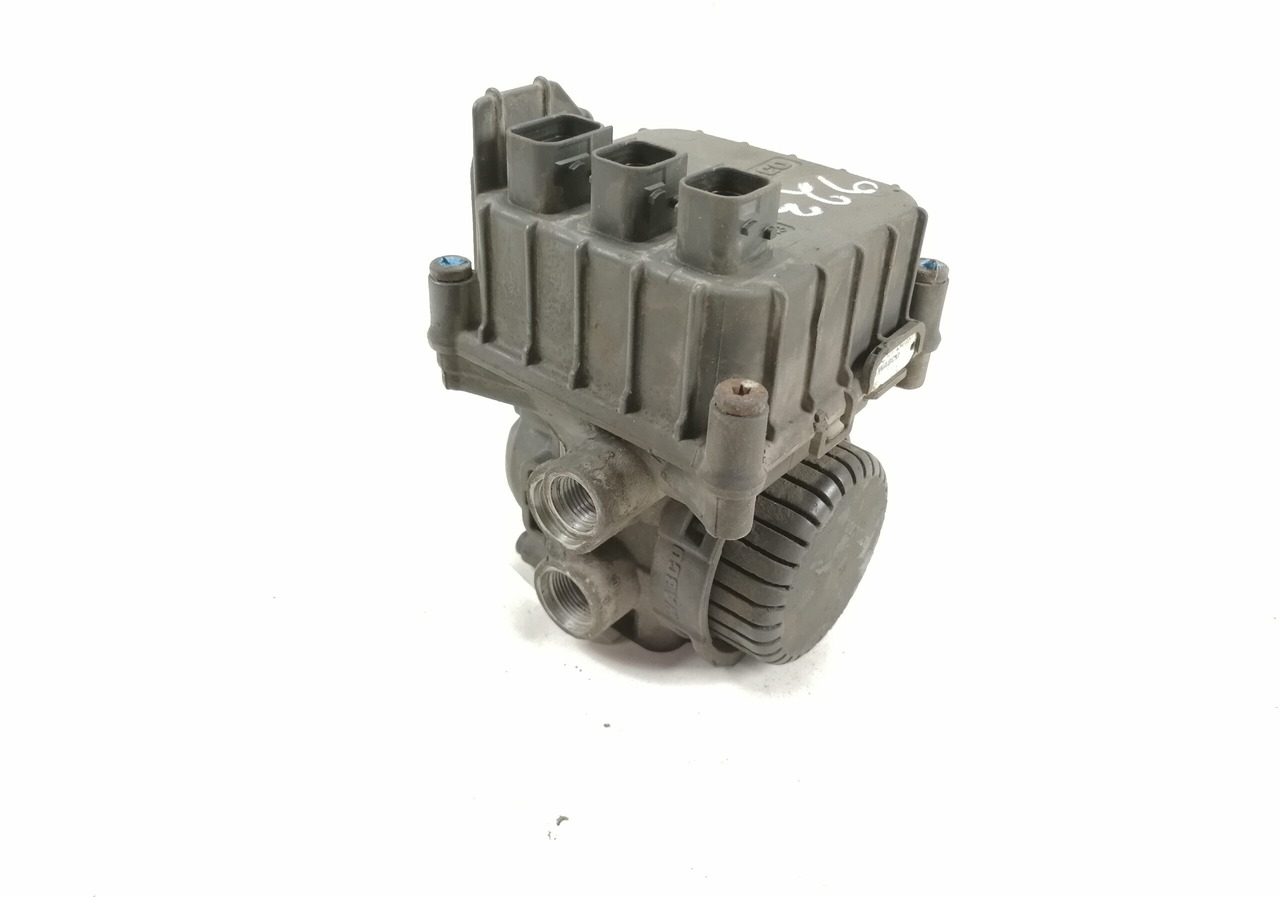 Mercedes-Benz EBS brake valve A0004296324 - Kočioni ventil za Kamion: slika Mercedes-Benz EBS brake valve A0004296324 - Kočioni ventil za Kamion Mercedes-Benz EBS brake valve A0004296324 - Kočioni ventil za Kamion: slika Mercedes-Benz EBS brake valve A0004296324 - Kočioni ventil za Kamion