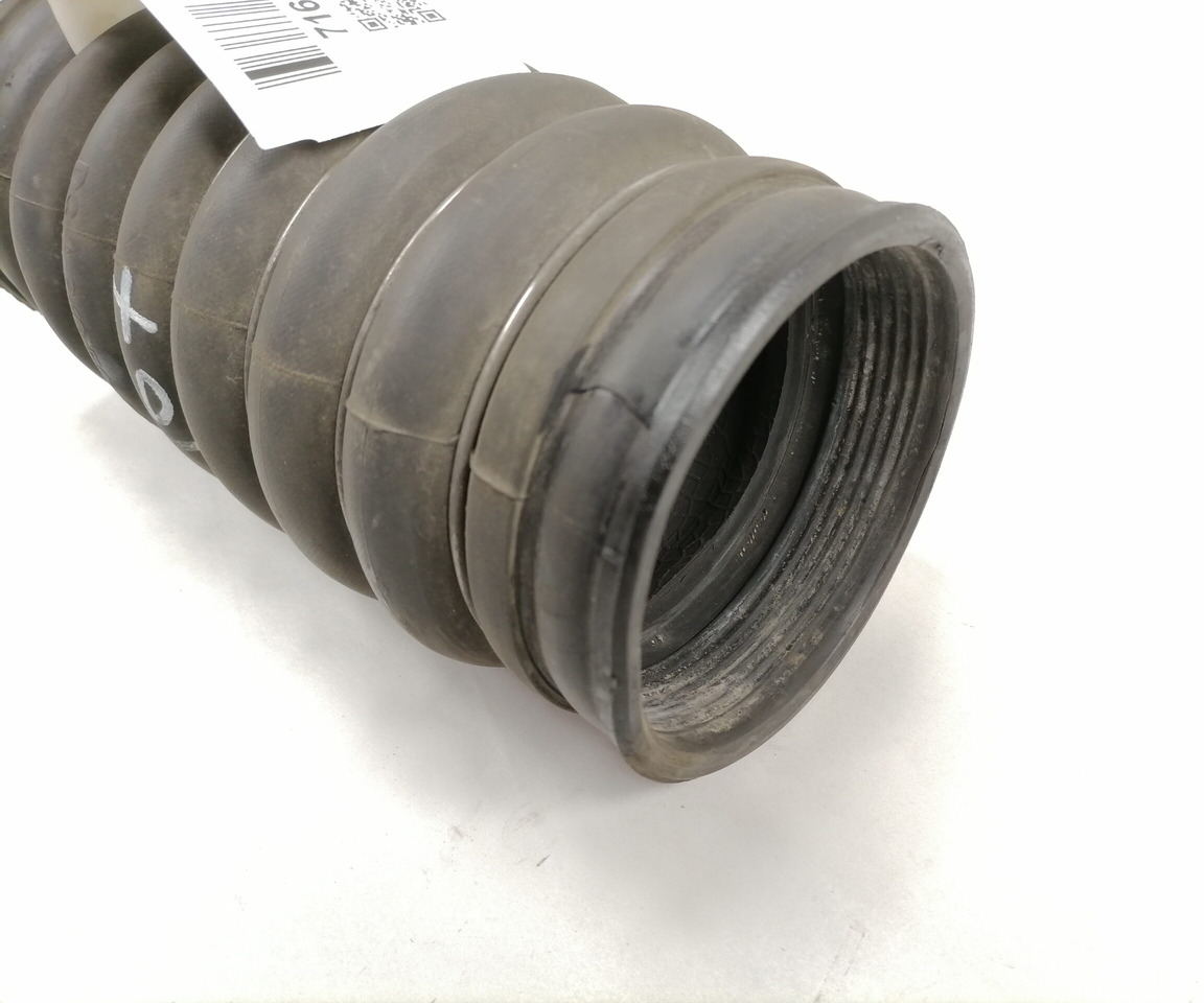 Mercedes-Benz Intercooleri lõdvik A9605010082 - Međuhladnjak za Kamion: slika Mercedes-Benz Intercooleri lõdvik A9605010082 - Međuhladnjak za Kamion Mercedes-Benz Intercooleri lõdvik A9605010082 - Međuhladnjak za Kamion: slika Mercedes-Benz Intercooleri lõdvik A9605010082 - Međuhladnjak za Kamion
