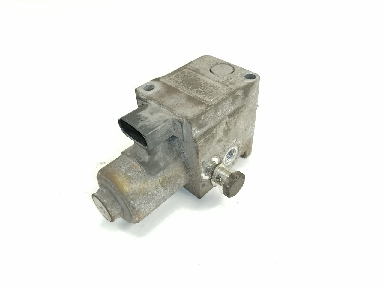 Mercedes-Benz Õhuregulaator A0001531559 - Turbo za Kamion: slika Mercedes-Benz Õhuregulaator A0001531559 - Turbo za Kamion Mercedes-Benz Õhuregulaator A0001531559 - Turbo za Kamion: slika Mercedes-Benz Õhuregulaator A0001531559 - Turbo za Kamion