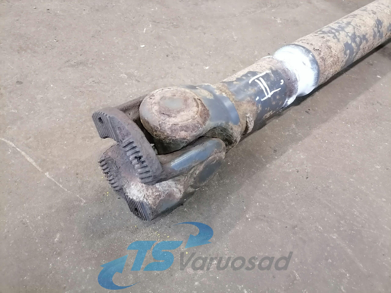 Mercedes-Benz Propeller shaft A6574101802 - Kardansko vratilo za Kamion: slika Mercedes-Benz Propeller shaft A6574101802 - Kardansko vratilo za Kamion Mercedes-Benz Propeller shaft A6574101802 - Kardansko vratilo za Kamion: slika Mercedes-Benz Propeller shaft A6574101802 - Kardansko vratilo za Kamion